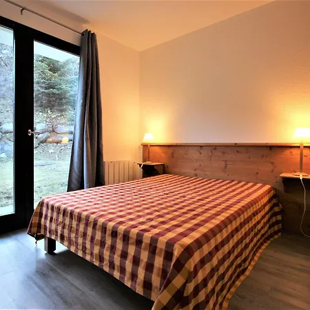 Apartment Grand 6/8 Pers, Acces Direct Pistes, Proche Centre, Terrasse - Fr-1-265-365 *